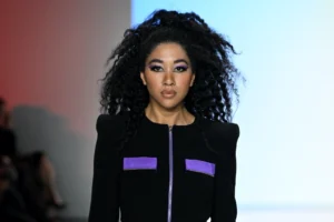 Read more about the article Aoki Lee Simmons Graduates From Harvard With A Double Major At 20