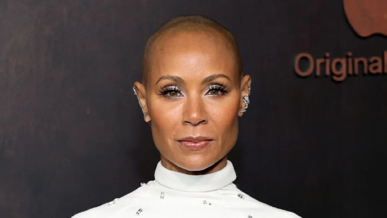 You are currently viewing Jada Pinkett Smith Unveils “Worthy” Memoir, Revealing Her Journey of Love and Self-Worth