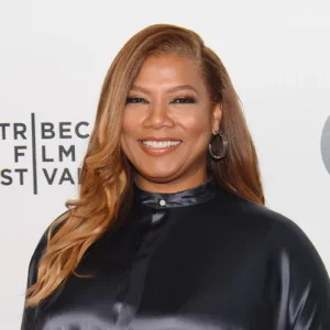 Read more about the article Queen Latifah Gives Stirring National Anthem Performance at NFL Game